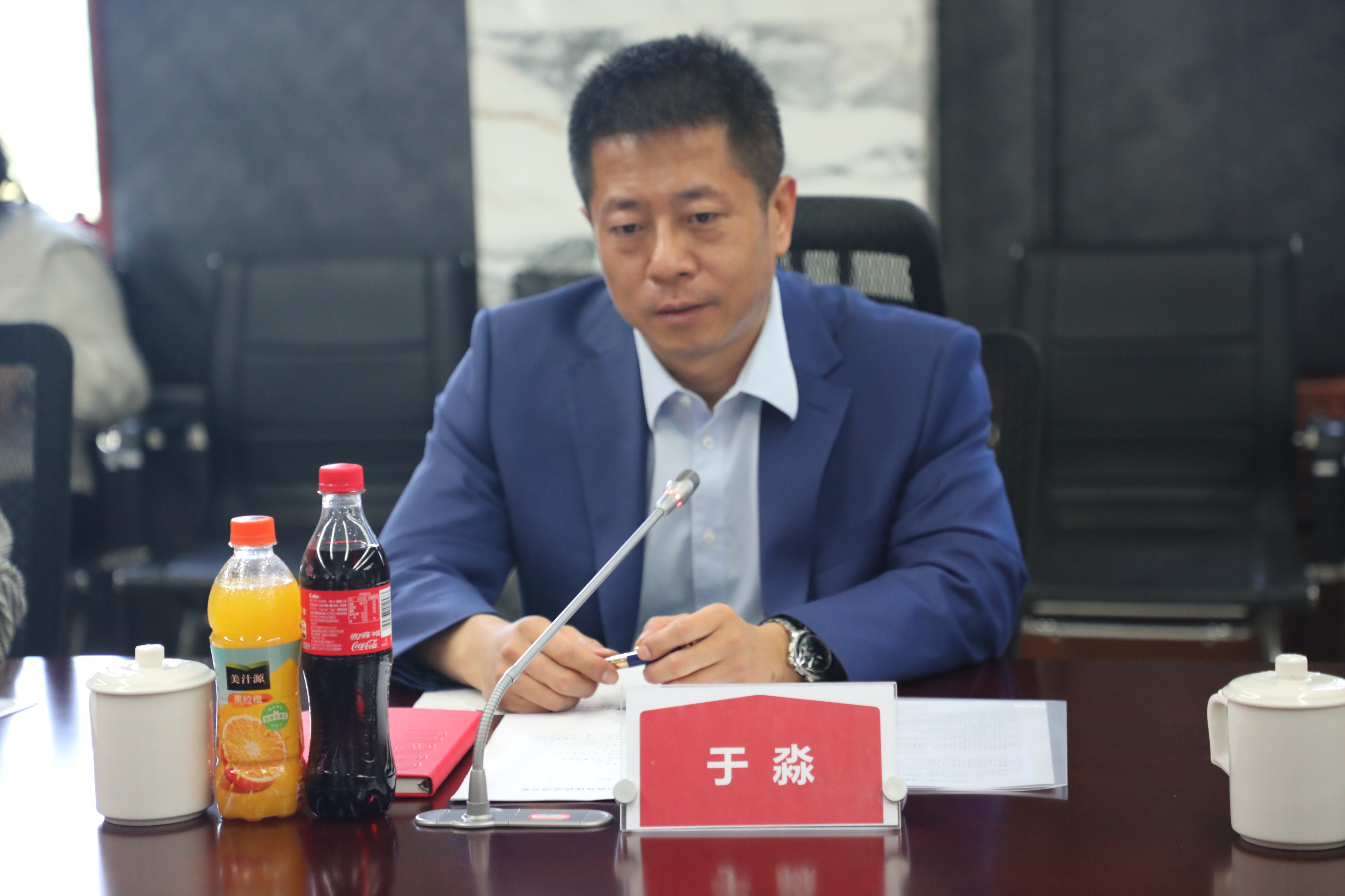 经开区工委副书记、组织人事部部长于淼一行莅临AG庄闲参观督导